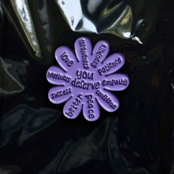 Pack of 5 Beautiful Brand New Self Love/Floral Enamel Pins - Picture 5 of 5